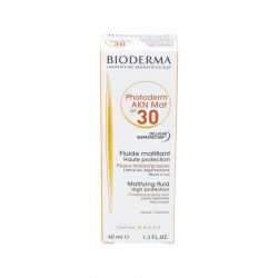 PHOTODERM AKN MAT SPF30 fluido pelle grassa 40ml.